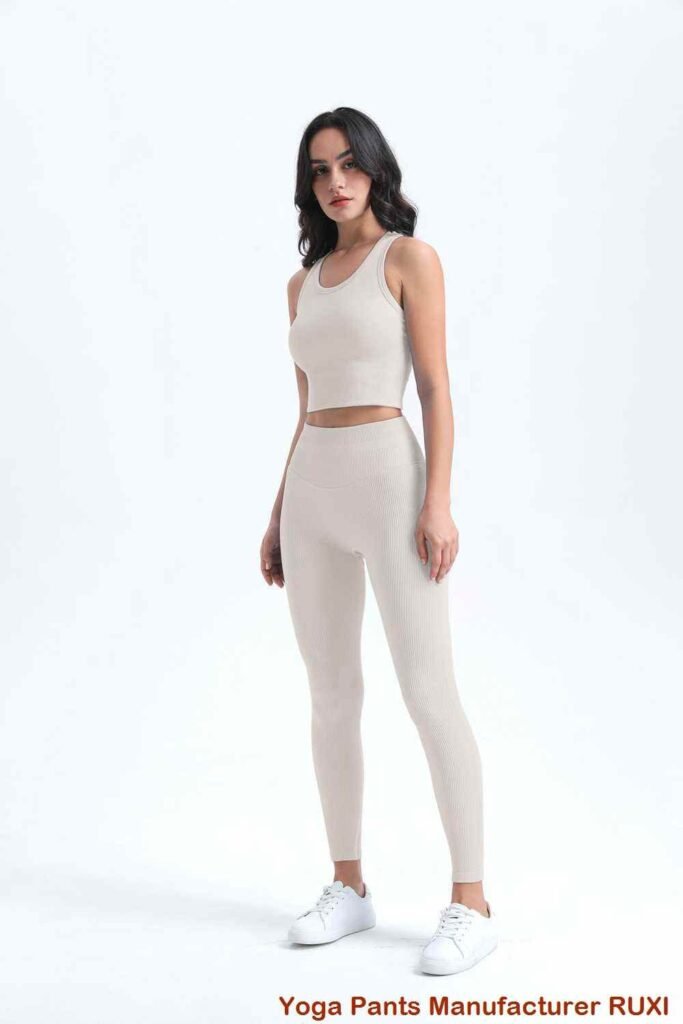 cei mai buni pantaloni scurți de yoga RUXI me721